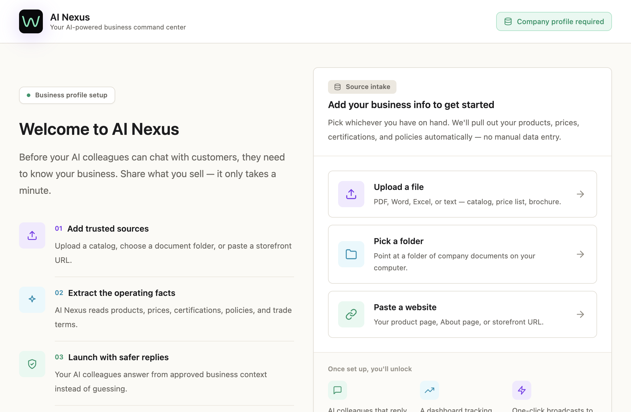 Pantalla de bienvenida de AI Nexus con los tres métodos de entrada: subir archivo, elegir carpeta, pegar un sitio web